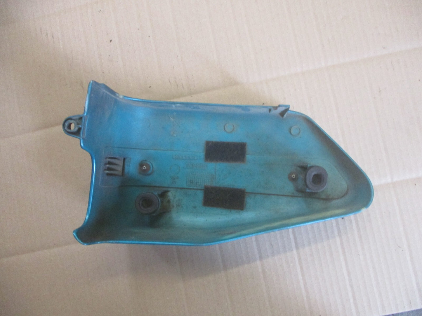 Cache latéral gauche pour Honda 125 Rebel - JC24A - JC26A