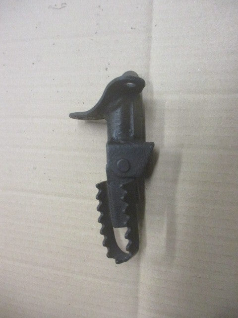 Cales pied avant droit pour Suzuki 125 TS - 1976