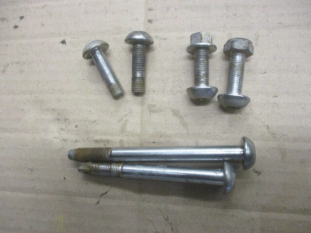 Visserie de fixation platines alu pour Yamaha 500 XV Se - 26R