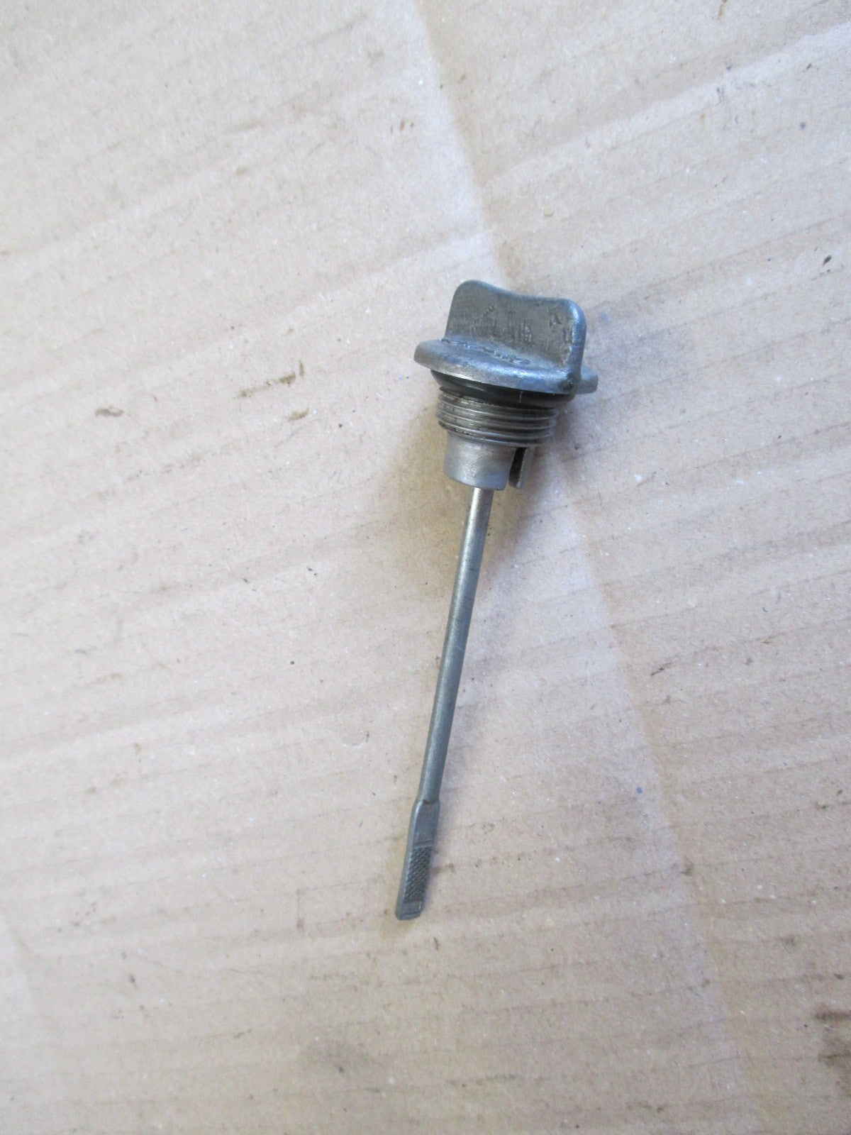 Jauge à huile moteur pour Suzuki 750 DR - 800 DR - SR41A - SR42A