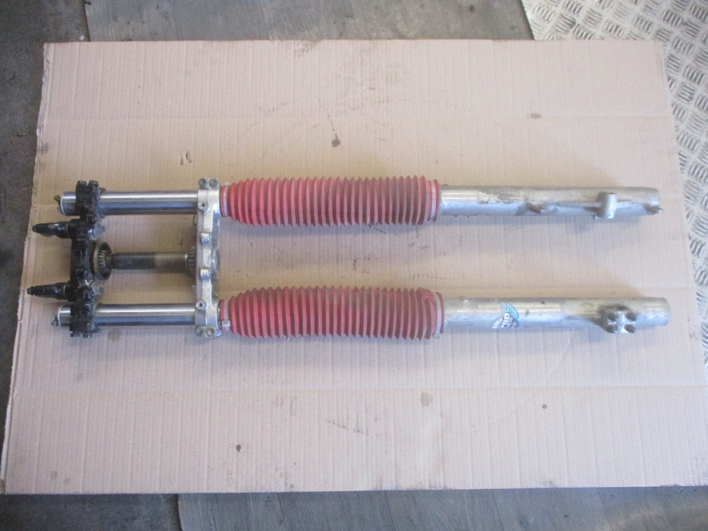 Fourche pour Yamaha 600 Ténéré - 1VJ