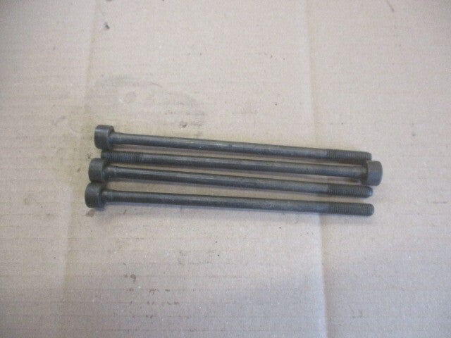 Vis de fixation culasse pour Derbi 125 Mulhacen