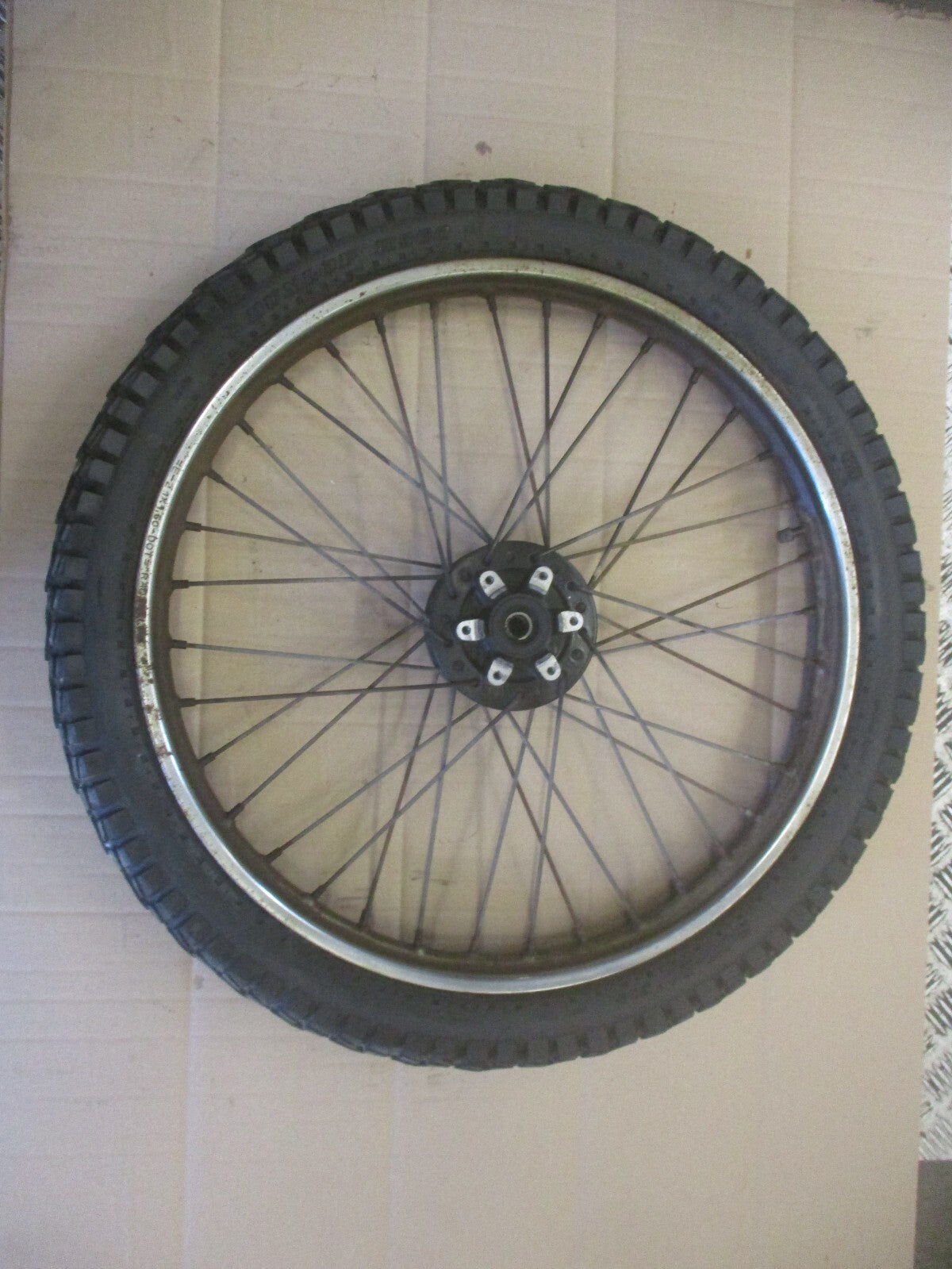 Roue avant pour Honda 125 NX Transcity - JD12