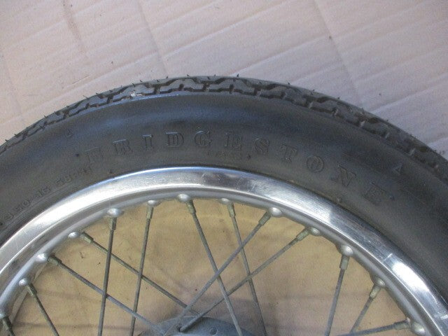 Roue arrière avec pneu très peu roulé pour Suzuki 125 GN - NF41A