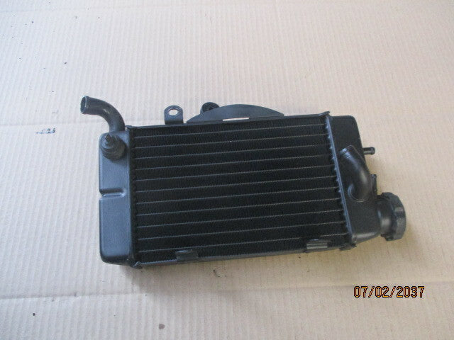 Radiateur d'eau droit Honda 750 Africa twin - XRV - RD07