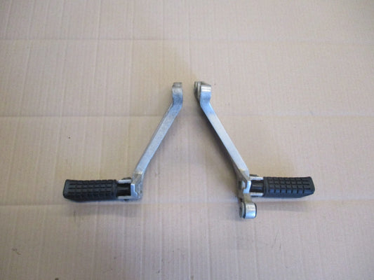 Cales pieds arrière pour Honda 125 CBR - JC34