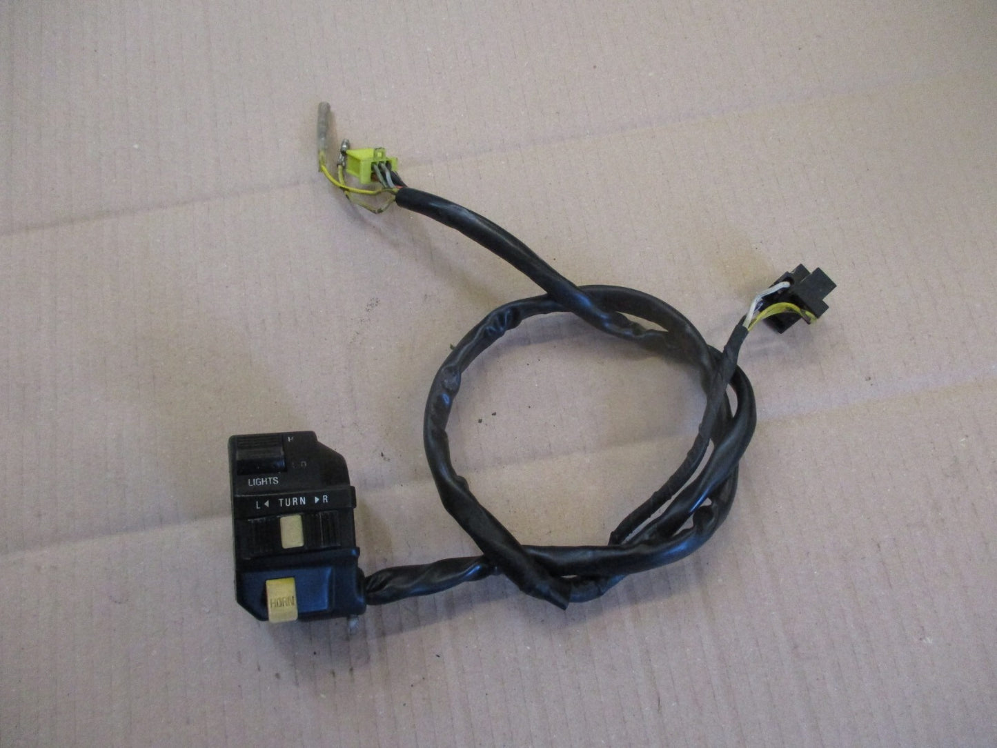 Commodo gauche pour Suzuki 750 DR - 800 DR - SR41A - SR42A