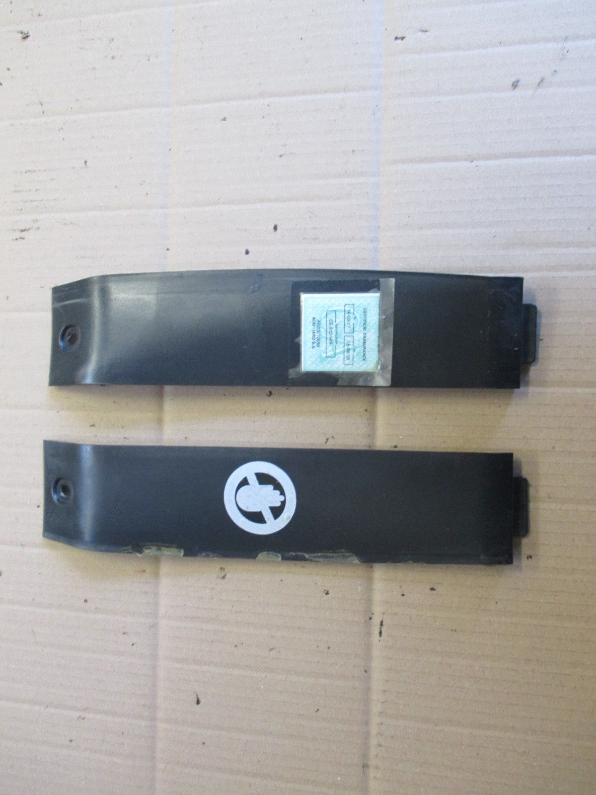 Caches latéraux internes de flancs de carénage pour Honda 750 VFR - RC24