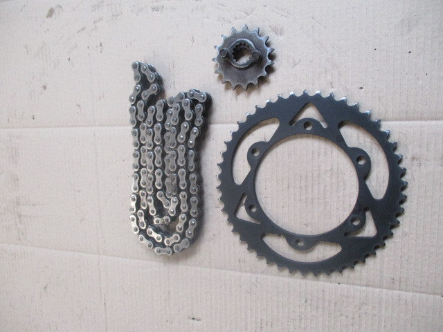 Kit chaîne pour Honda 650 NX Dominator - RD08A
