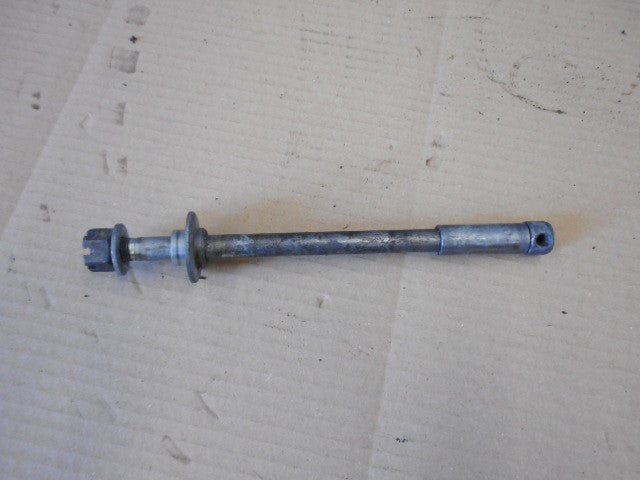 Axe de roue avant pour Yamaha 125 DTF - DTE - 1F9