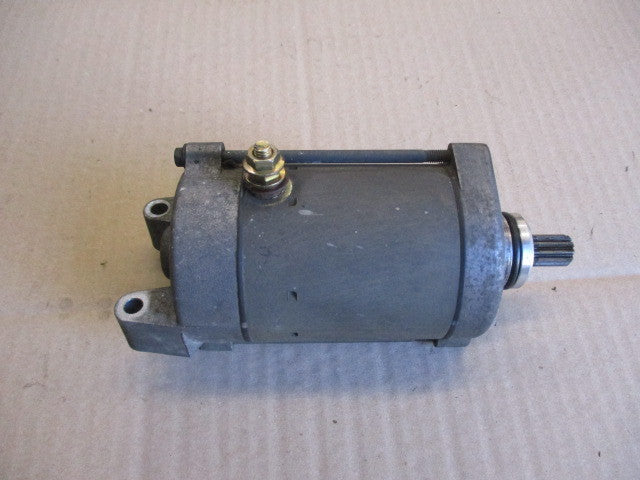 Demarreur pour Honda 650 NTV REVERE - RC33