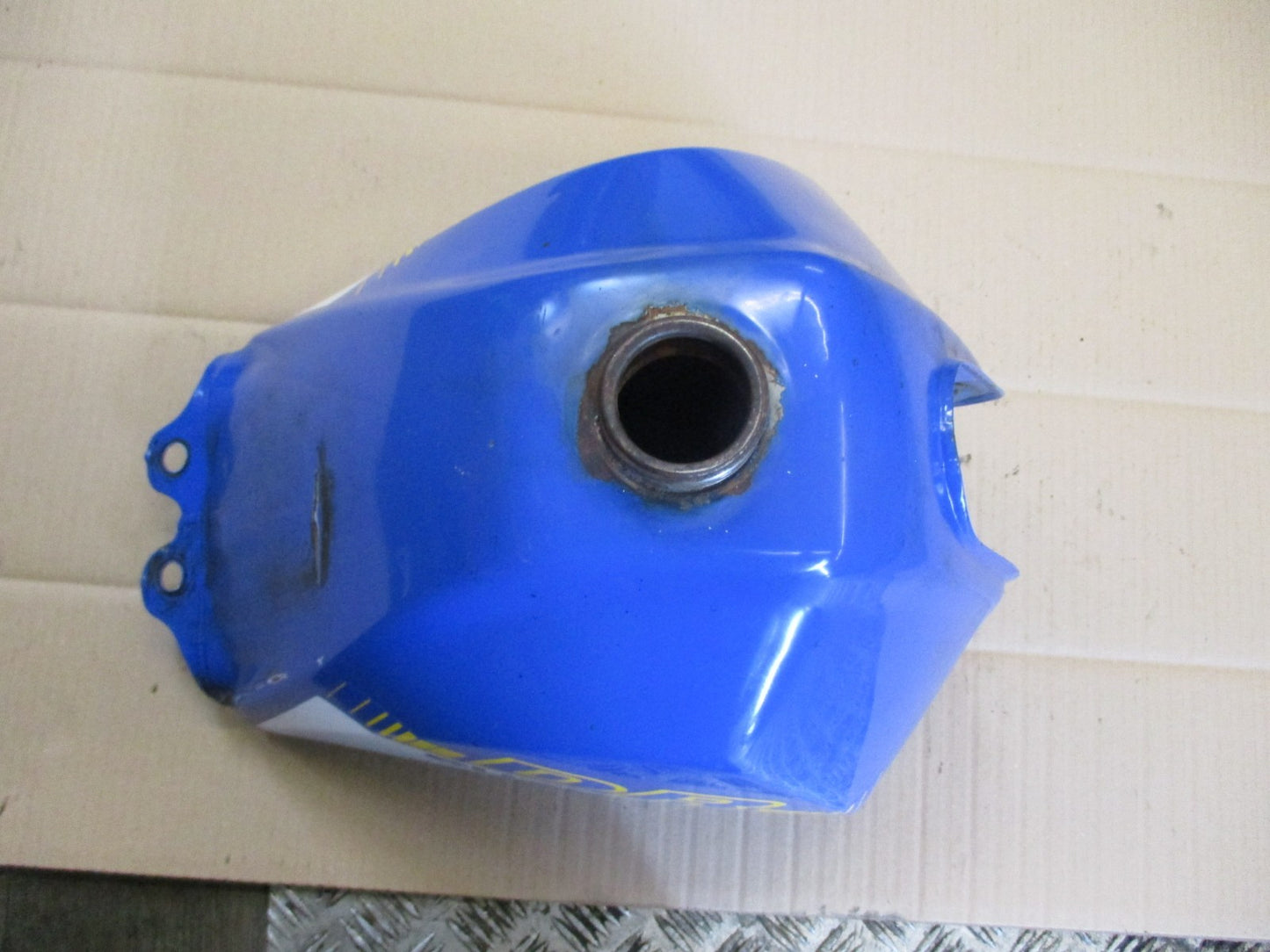 Réservoir d'essence pour Suzuki 125 DR - SF43B
