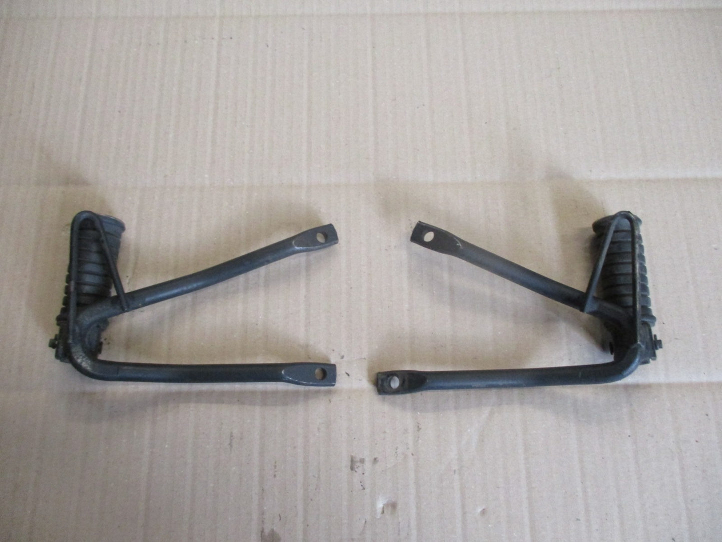 Cales pieds arrière pour Yamaha 125 DTR - DTRE