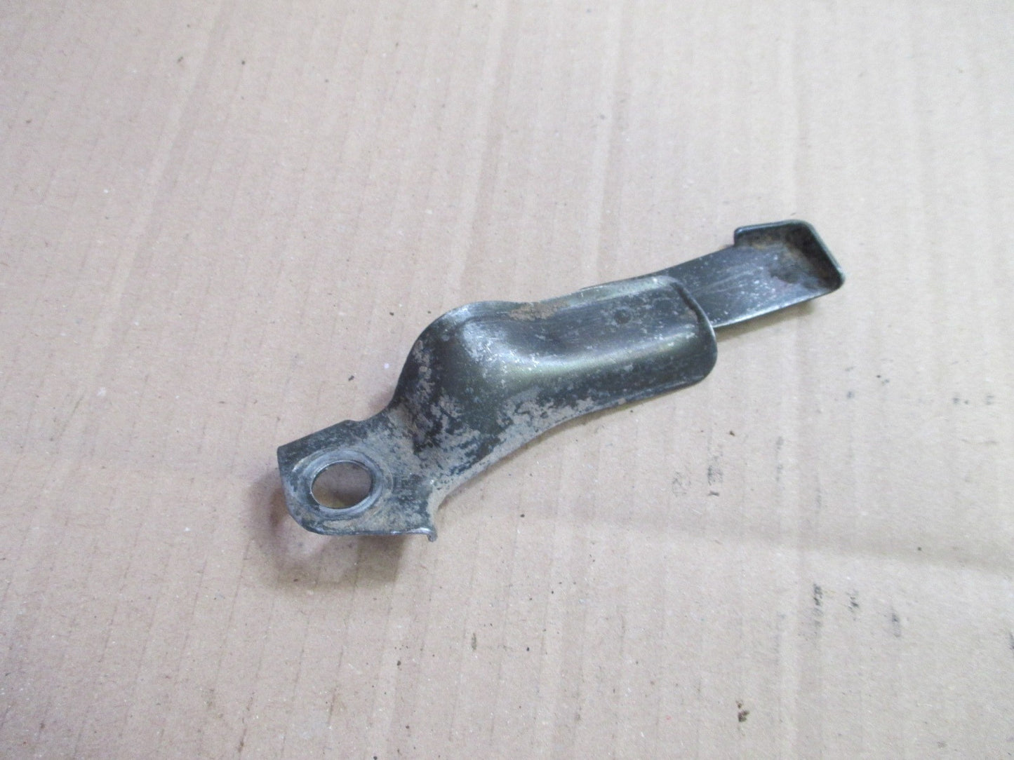 Guides tuyauterie d'huile pour Yamaha 600 XT Ténéré - 43F 34L 55W 1VJ 2KF