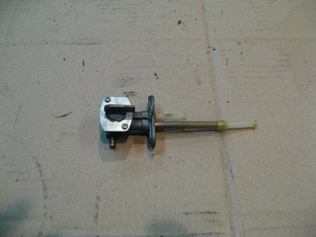Robinet d'essence pour Yamaha 125 XT - 12V - 3YU