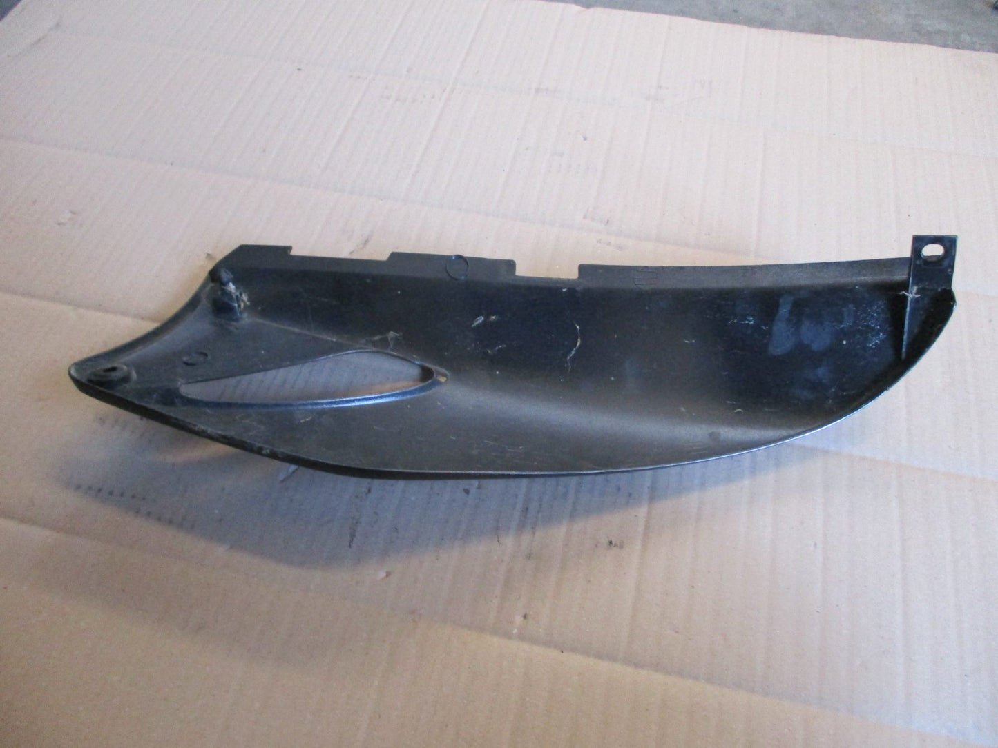 Cache latéral droit pour Honda 125 XLV - Varadéro - JC32