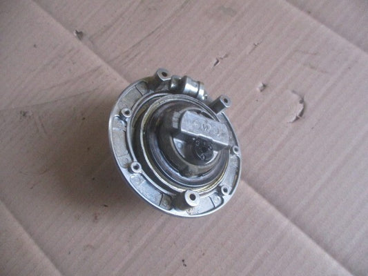 Bouchon essence à clé pour Honda 750 VFR - RC24