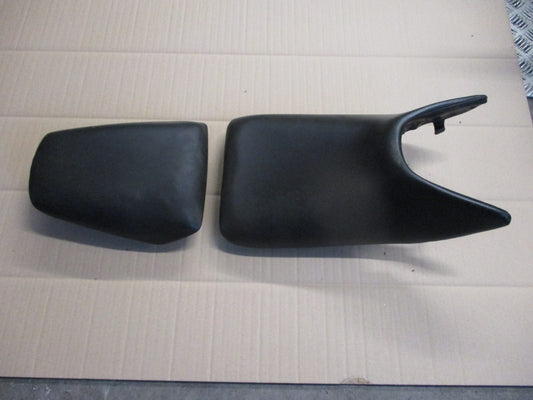 Selle conducteur et passager pour Honda 125 CBR - JC34