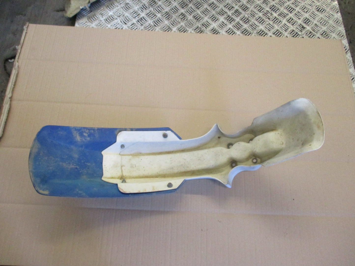 Garde boue avant pour Suzuki 600 DR - 650 DR - SN41A - SP41A