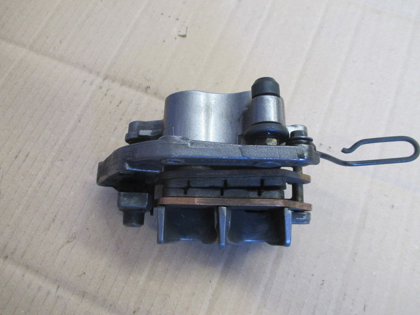 Etrier de frein avant pour Honda 650 NTV REVERE - RC33