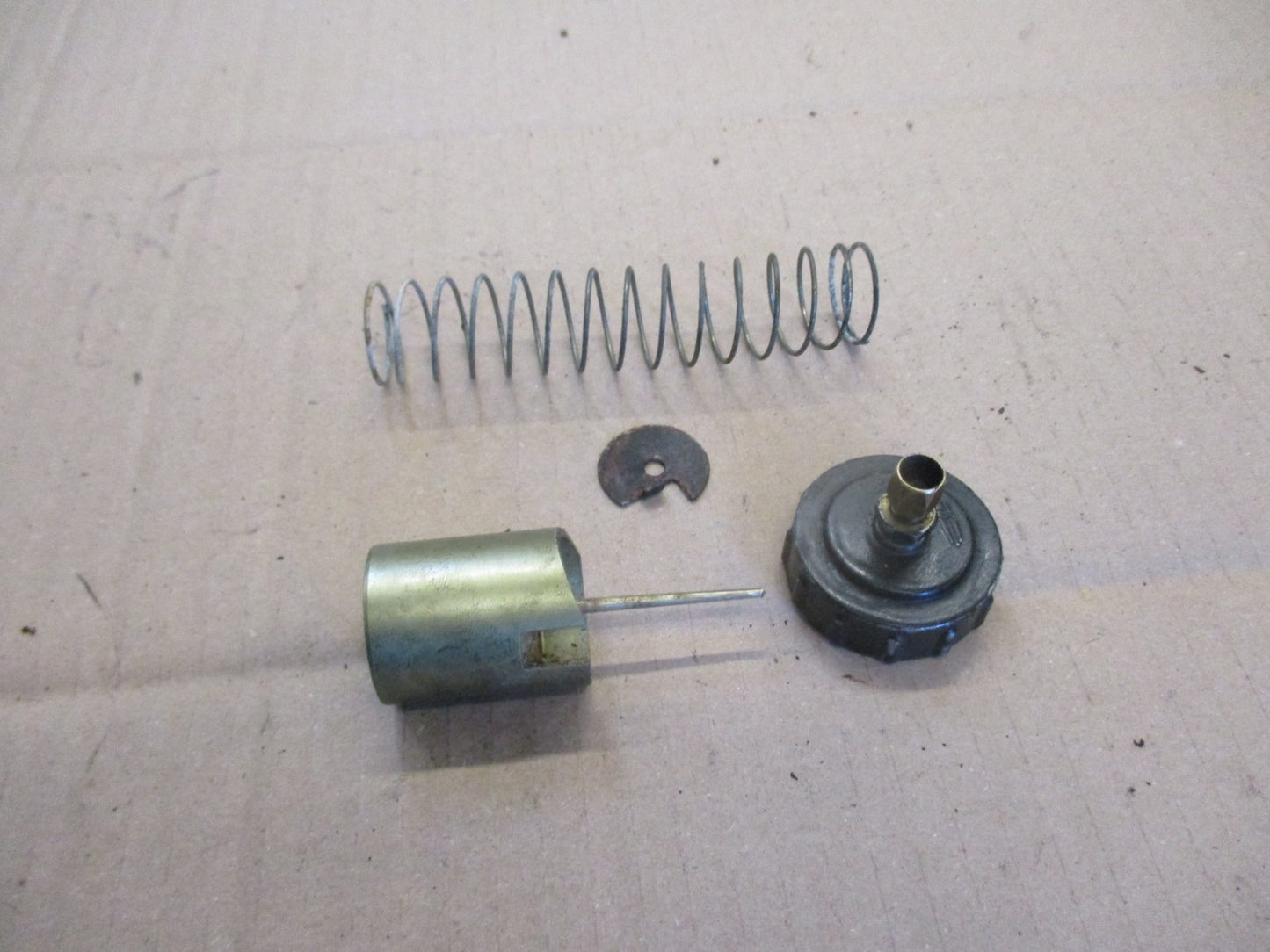 Boisseau + aiguille + chapeau + ressort de carburateur pour Yamaha 125 AT1 - AT2