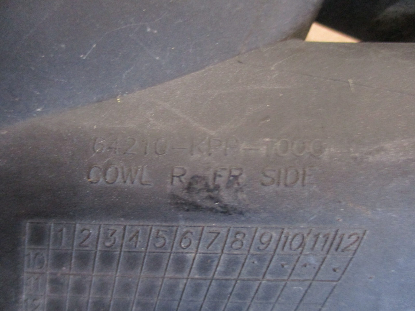 Coté droit de tête de fourche pour Honda 125 CBR - JC50 - 2011 / 2018