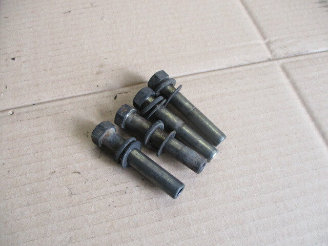 Vis de fixation culasse pour Kawasaki 125 KE - K1