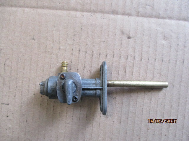 Robinet d'essence pour Yamaha 125 DTLC - 10V