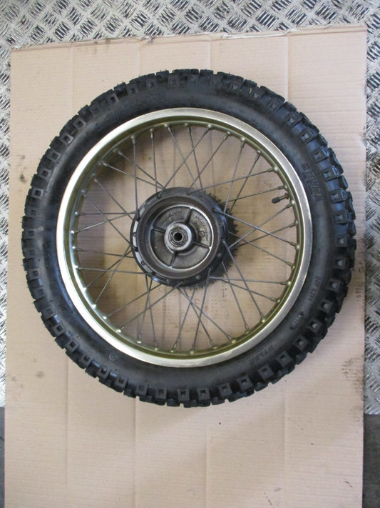 Roue arrière avec pneu très peu roulé pour Suzuki 125 DR - SF43B
