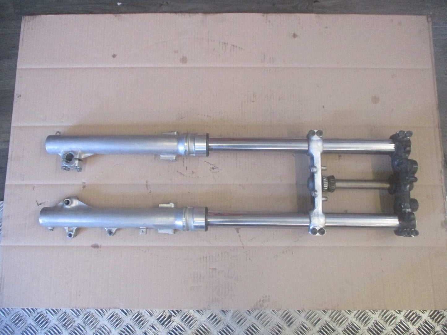 Fourche pour Honda 600 Transalp - PD06 - entraxe fixation étrier 100 mm