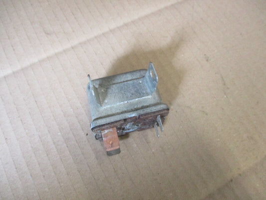 Relais de demarreur pour Aprilia 125 Tuareg