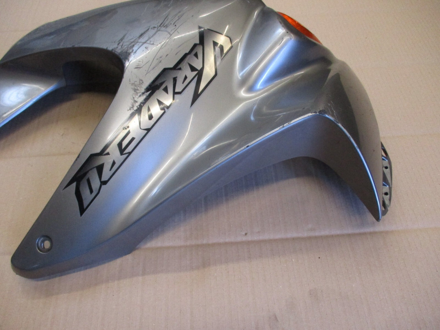 Flanc de carénage gauche pour Honda 125 XLV Varadéro - JC32
