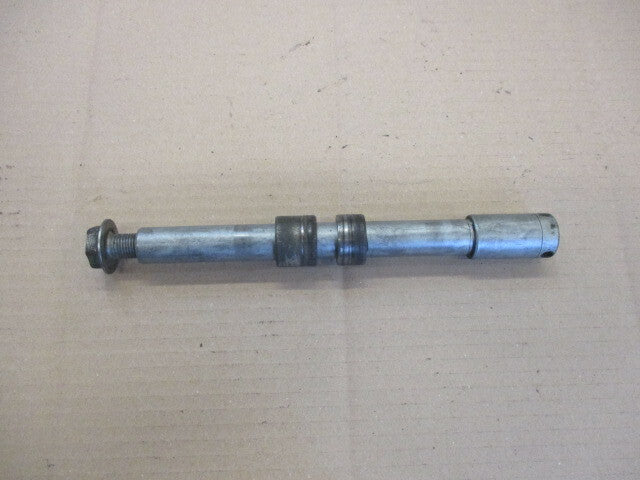 Axe de roue avant pour Honda 750 VFR - RC36 - Type 2 - 1994/1997