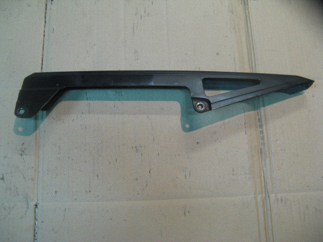 Protège chaîne pour Honda 125 CBR - JC34 - 2006 - 8852 kms