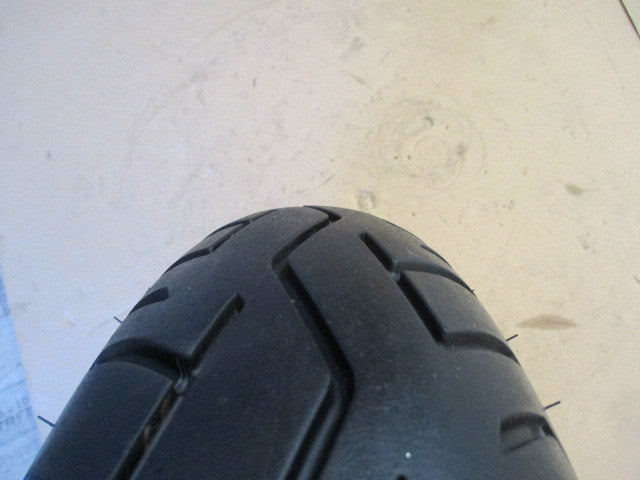 Roue arrière + disque de frein avec pneu BT45F quasi neuf Honda 600 CBR - PC19