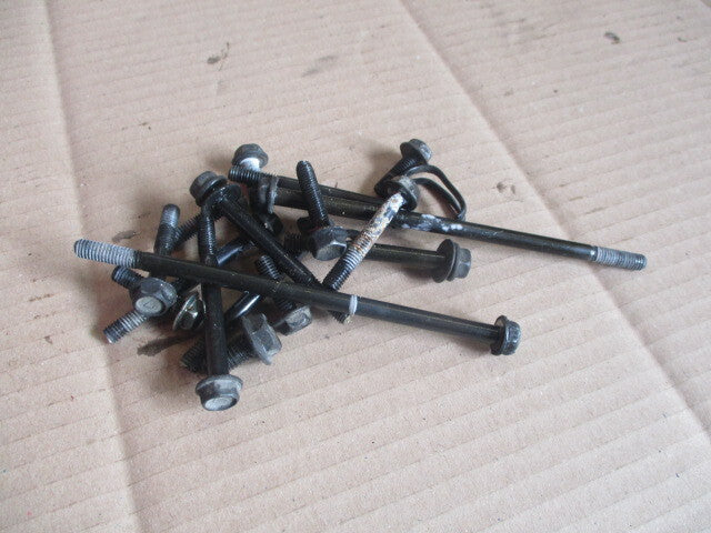Vis de fixation cache culbuteurs Suzuki 650 DR RS SE - SP42A - SP43A - SP44A