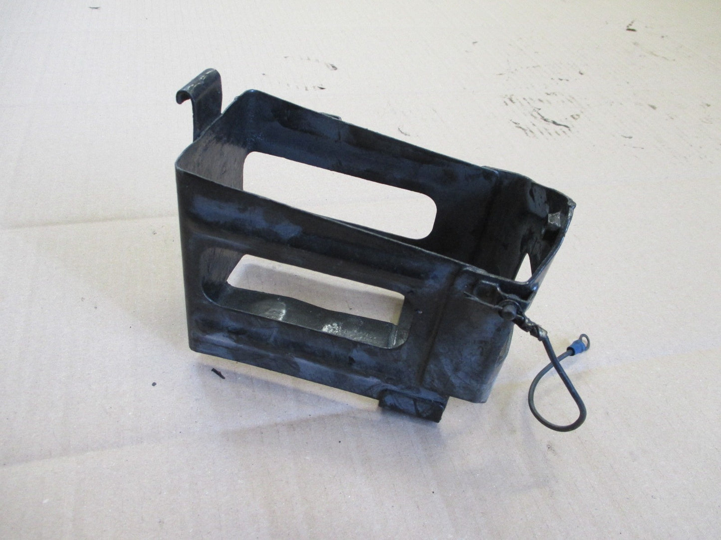 Bac batterie pour Yamaha 125 AT1 - AT2