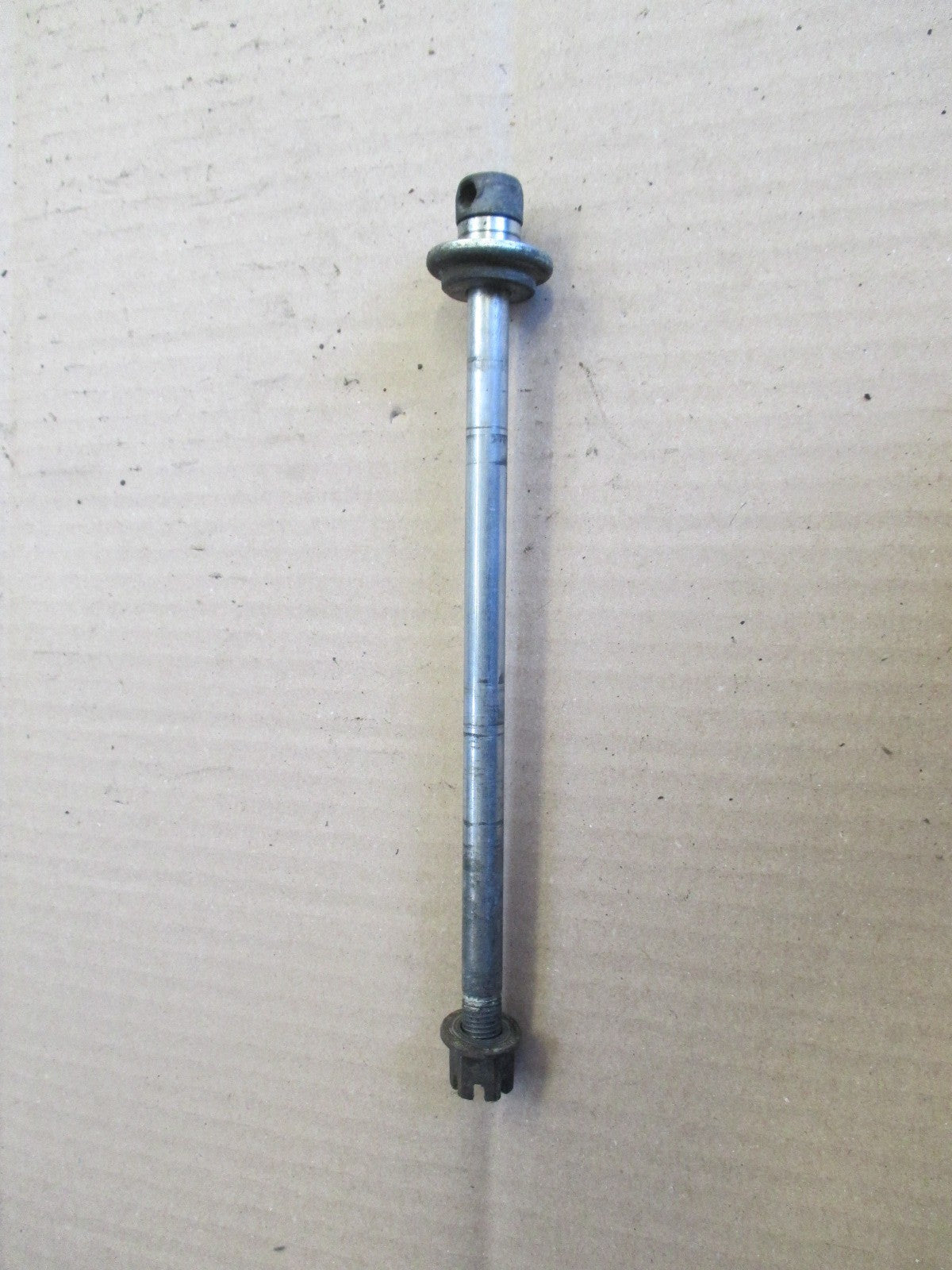 Axe de roue avant pour Suzuki 50 TS - ER21 - 5XAP