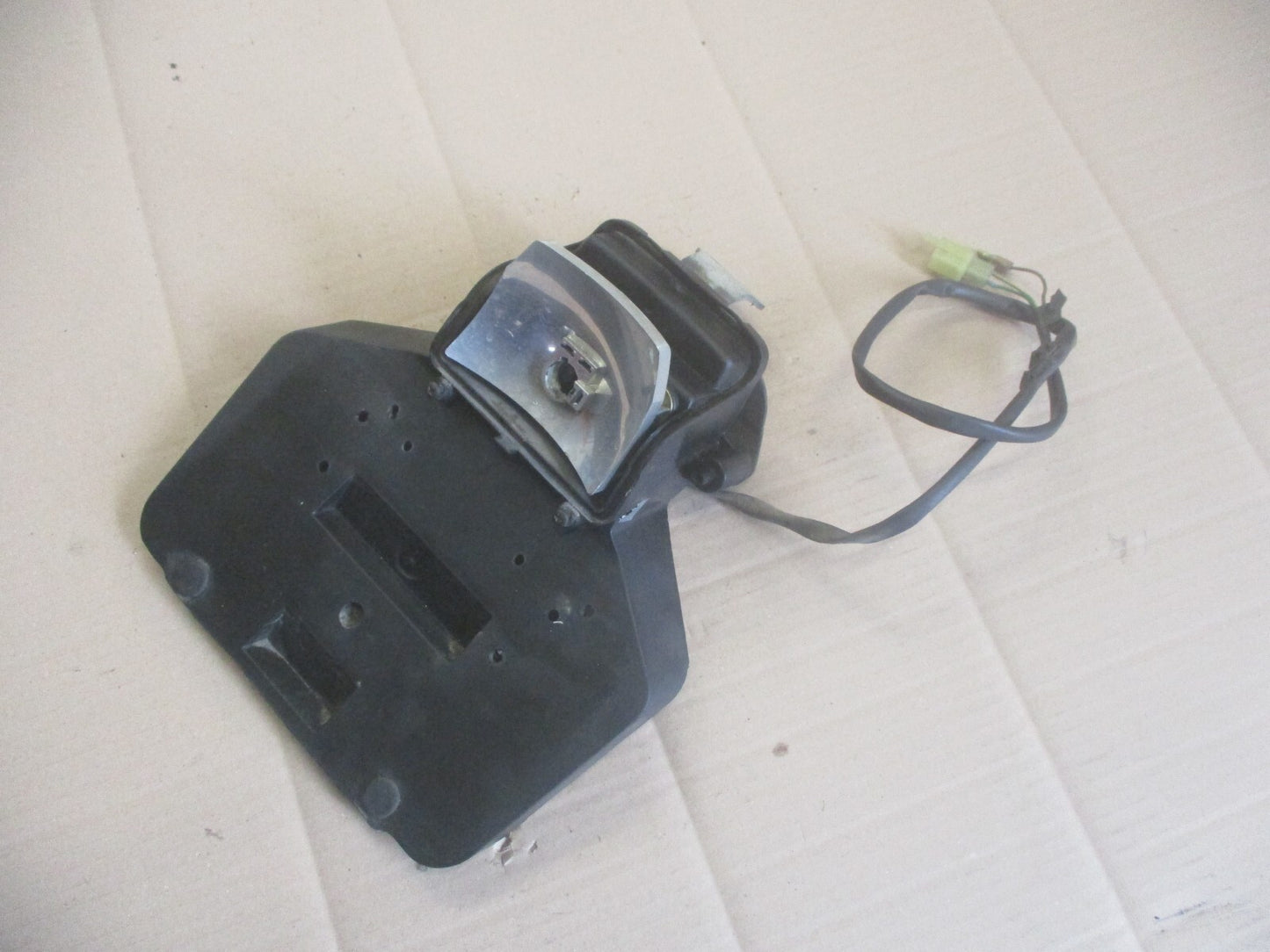 Bavette arrière + feu sans cabochon Honda 650 SLR - FX Vigor - RD09