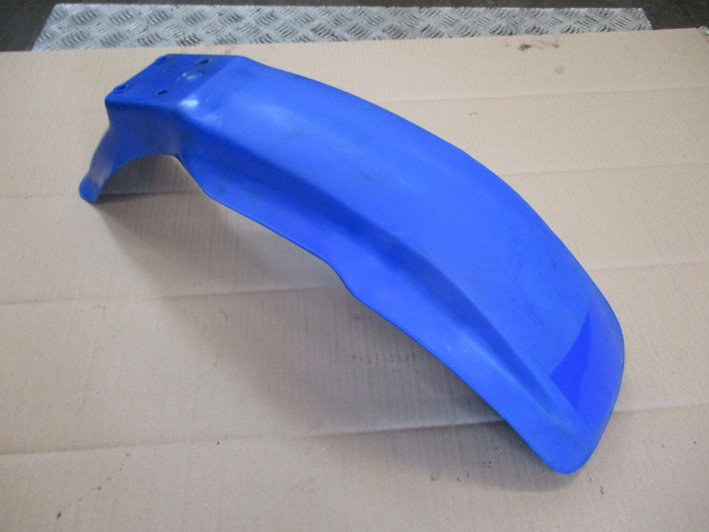 Garde boue avant pour Suzuki 125 DR - SF43B