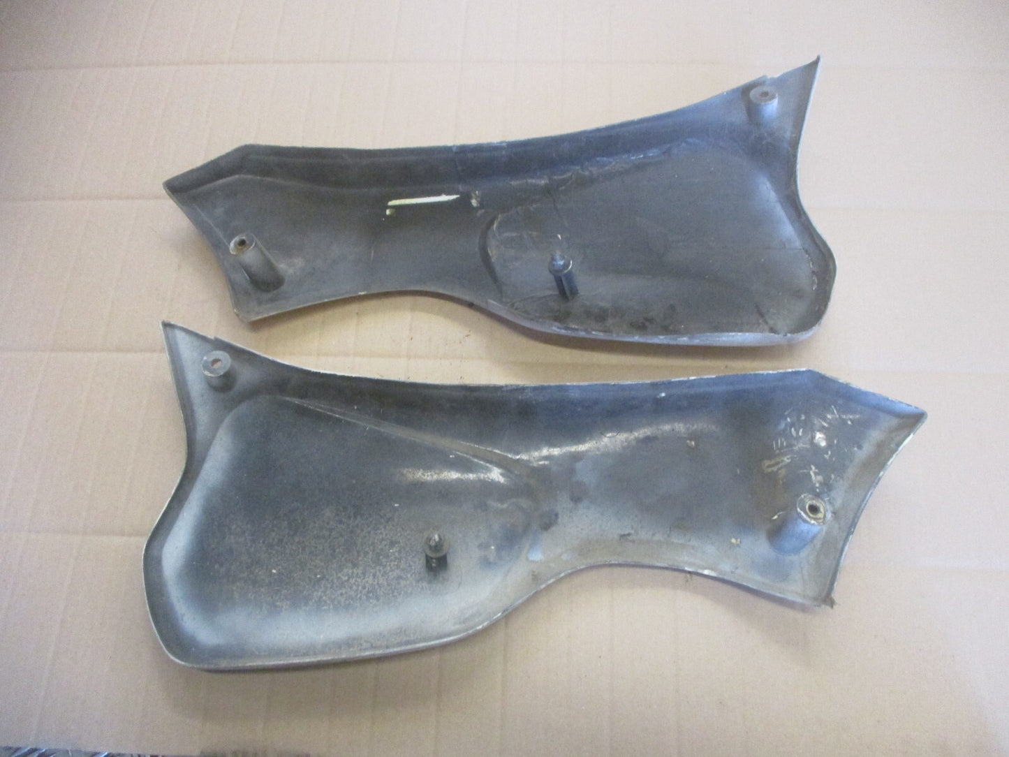 Caches latéraux pour Kawasaki 600 KLR - 650 KLR