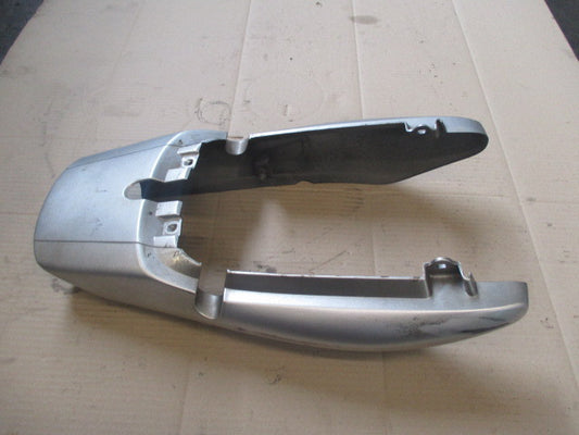 Caches arrière + plaque de dosseret pour Yamaha 125 YBR - RE031 - RE051