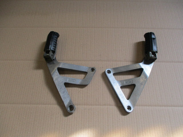 Cales pieds arrière pour Aprilia 125 Tuareg