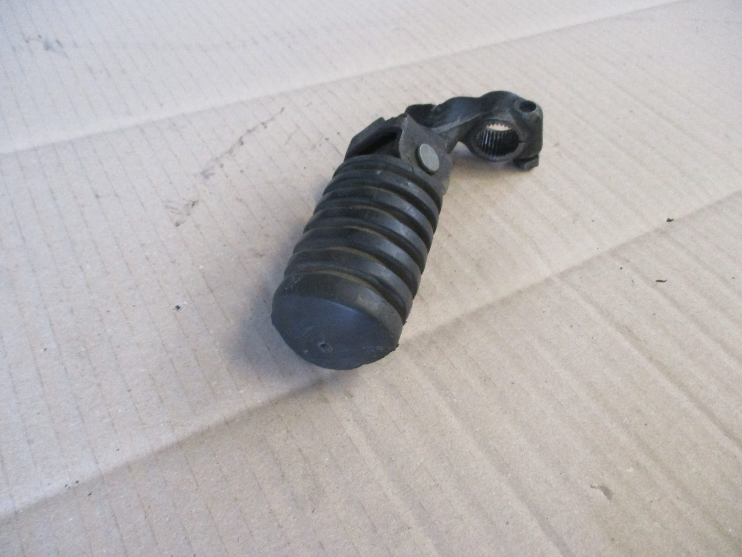 Cale pied avant gauche pour Yamaha 125 DTE - DTF