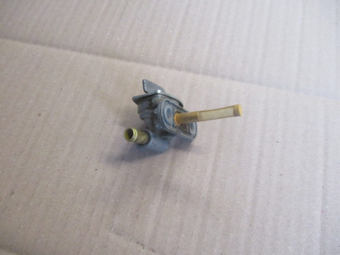 Robinet d'essence pour Yamaha 850 TDM - 4TX