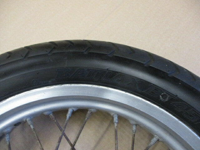 Roue arrière à frein à tambour pour Suzuki 600 DR - SN41A - Couleur "alu"