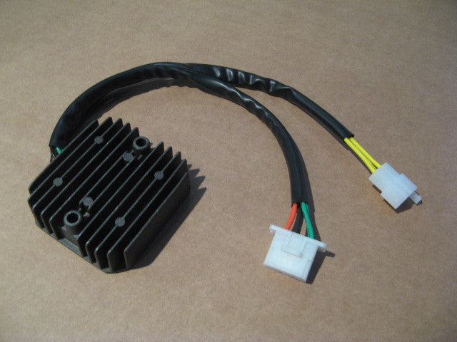 Régulateur NEUF pour Honda 650 XRV Africa twin - RD03