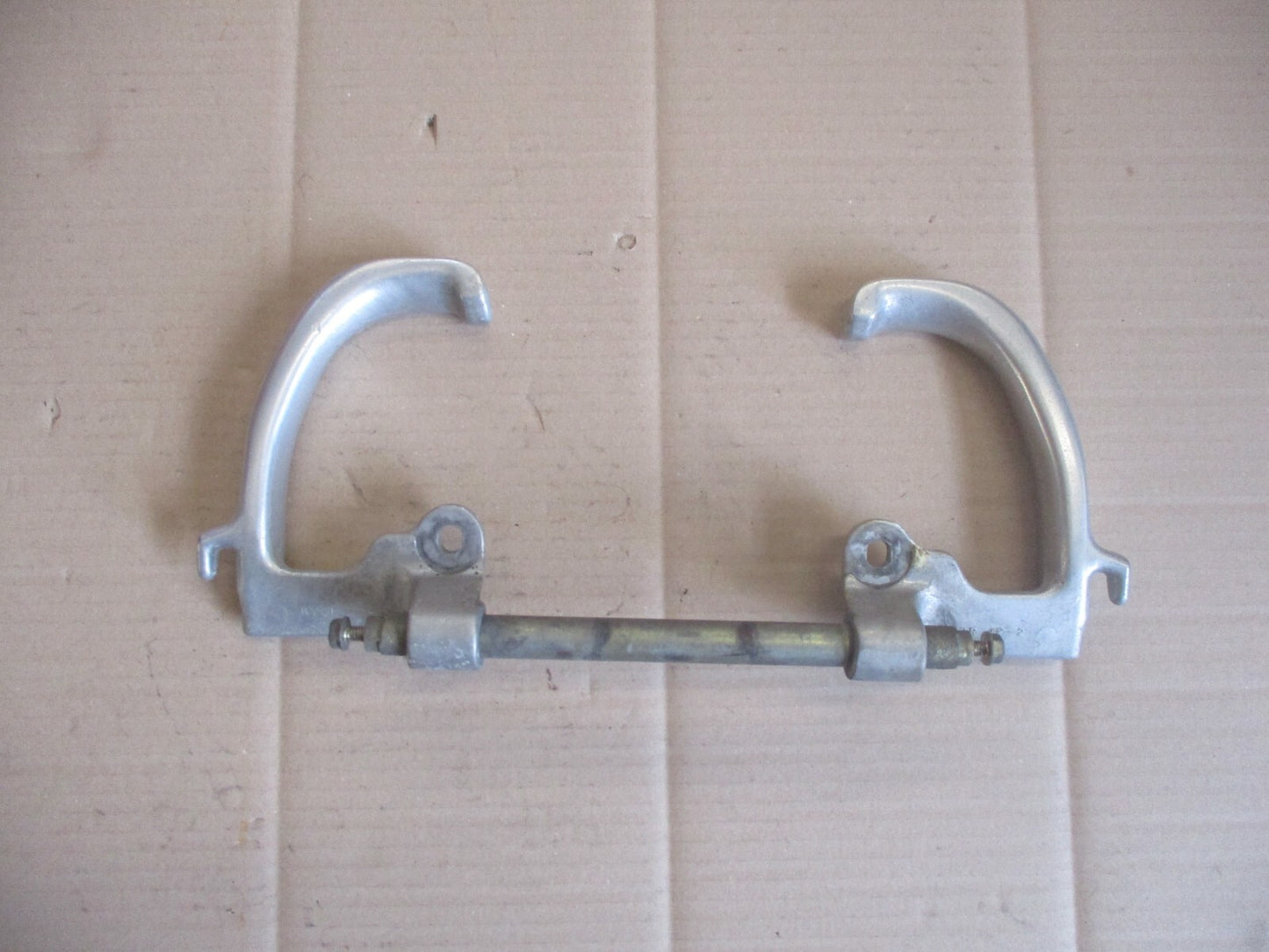 Poignées passager + barre de liaison Honda 750 VFR - RC36 - Type 1 - 1990 /1993