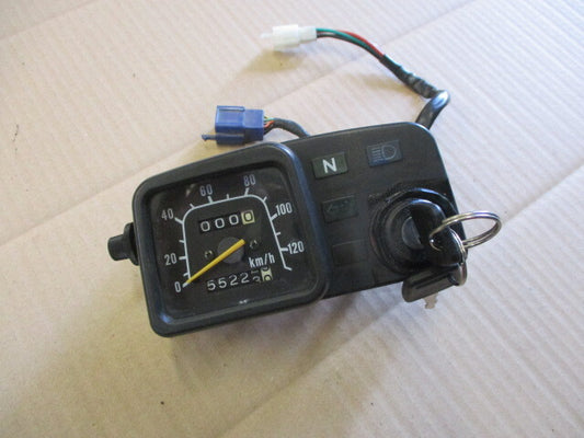 Bloc compteur 55223 kms + nieman pour Suzuki 125 DR - SF44A