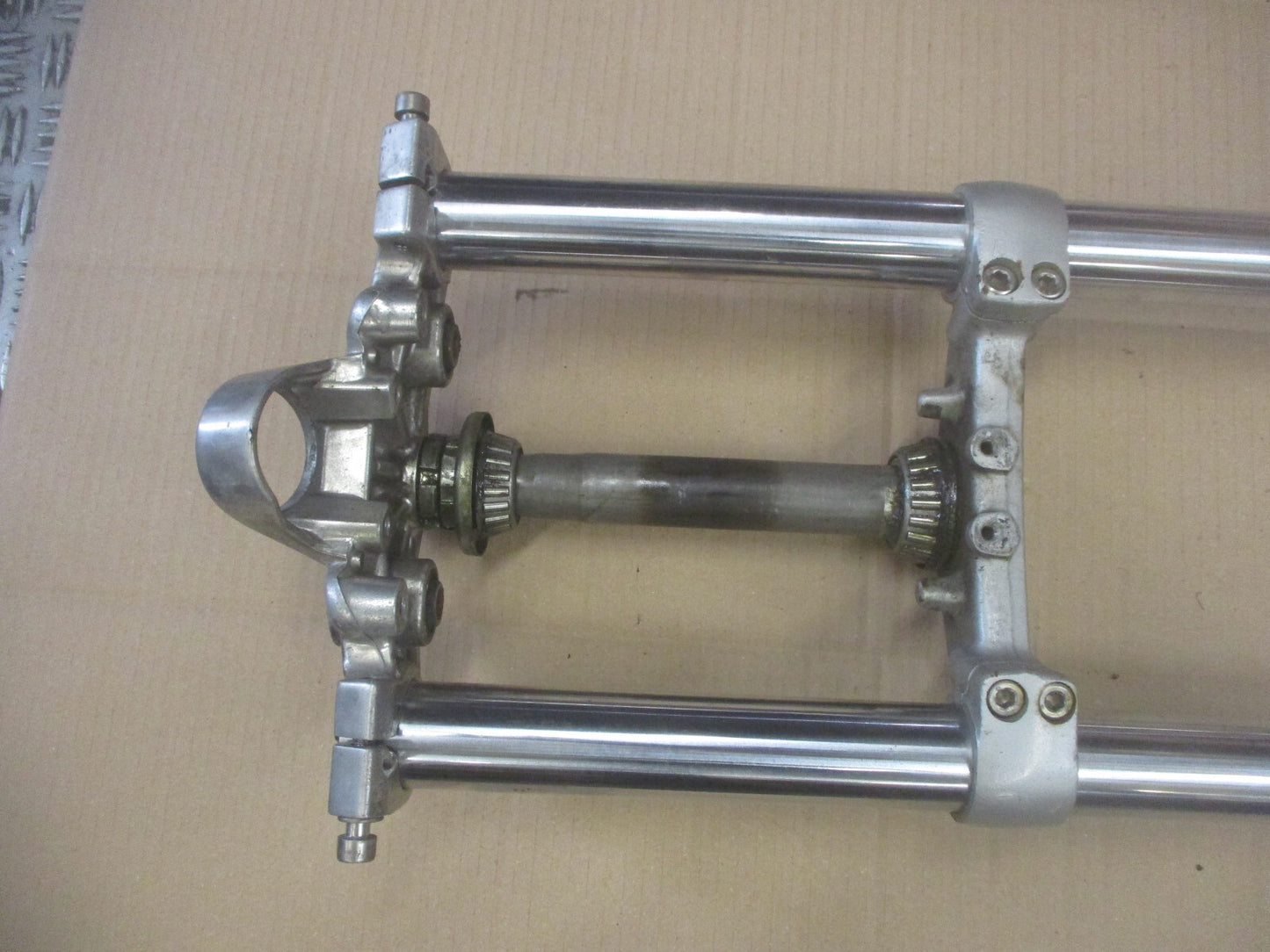 Fourche pour Yamaha 750 FZX - 2JE - 4AM